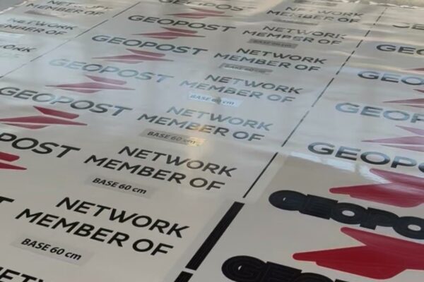 Come usare gli adesivi per la propria comunicazione visiva